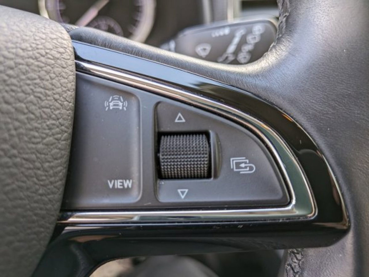 Skoda Karoq 1.6 TDI SCR DSG Scout (14)