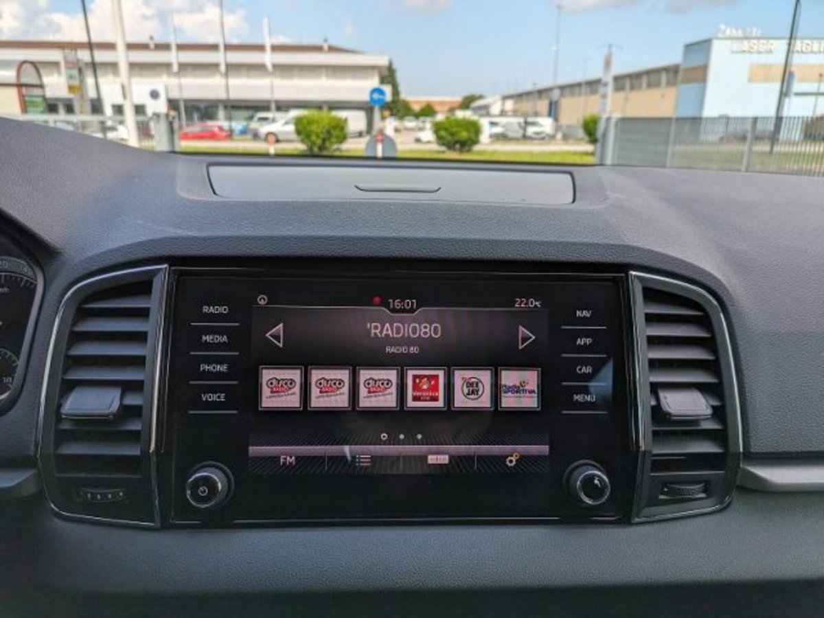 Skoda Karoq 1.6 TDI SCR DSG Scout (4)