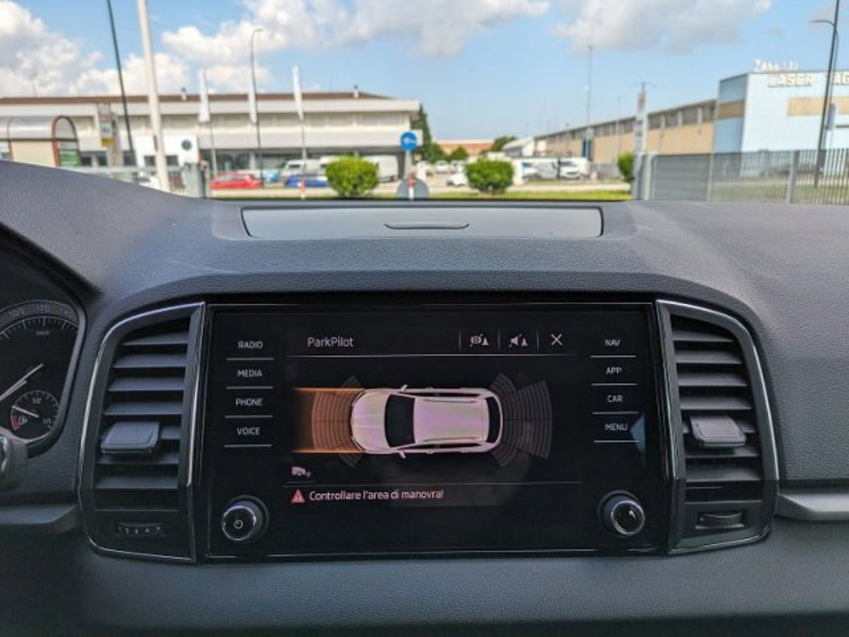 Skoda Karoq 1.6 TDI SCR DSG Scout (7)