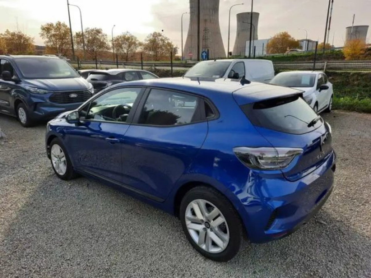 Renault Clio 1.0 tce Techno Gpl 100cv (3)