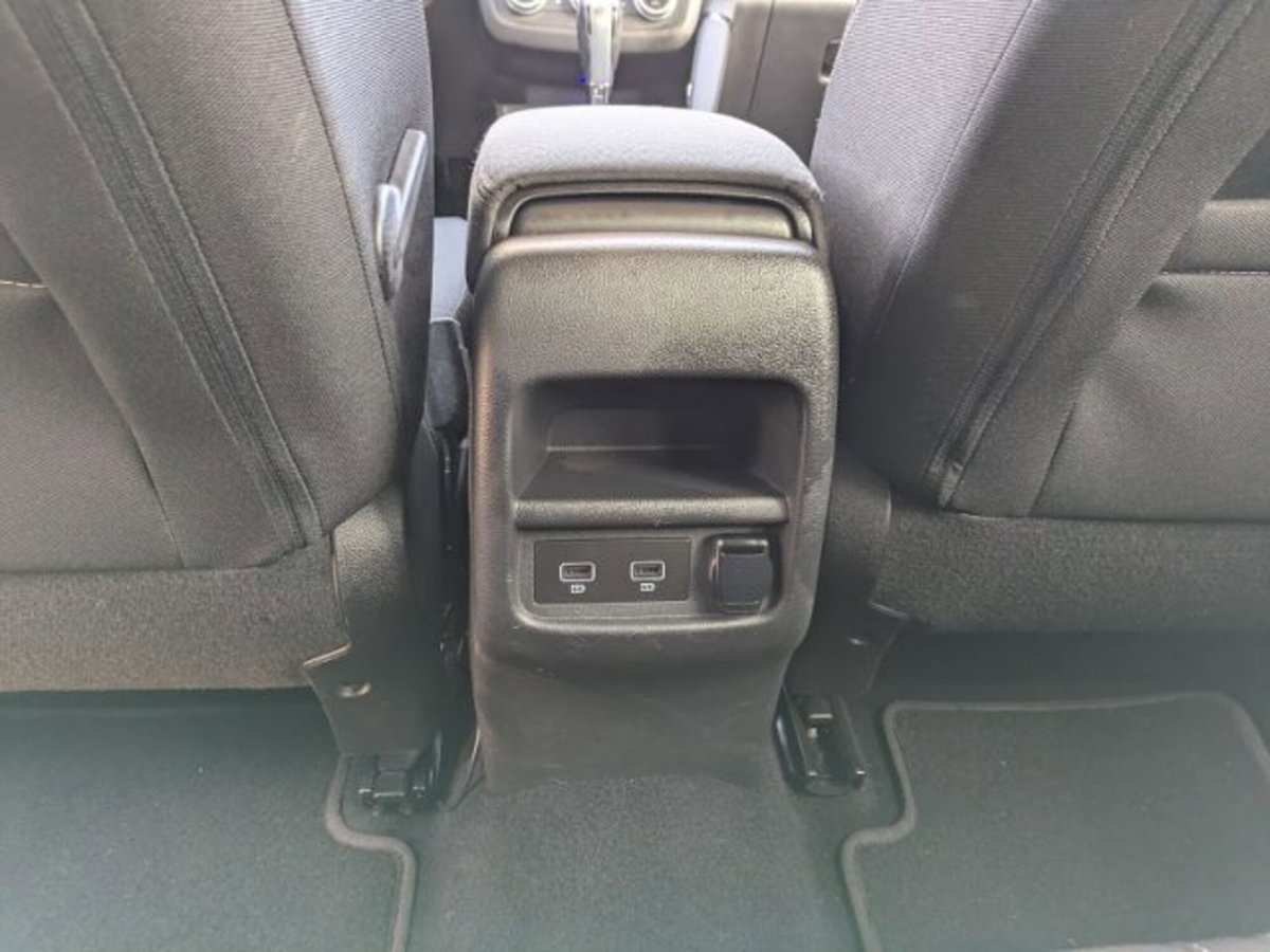 Renault Kadjar dCi 8V 115CV EDC Sport Edition (12)