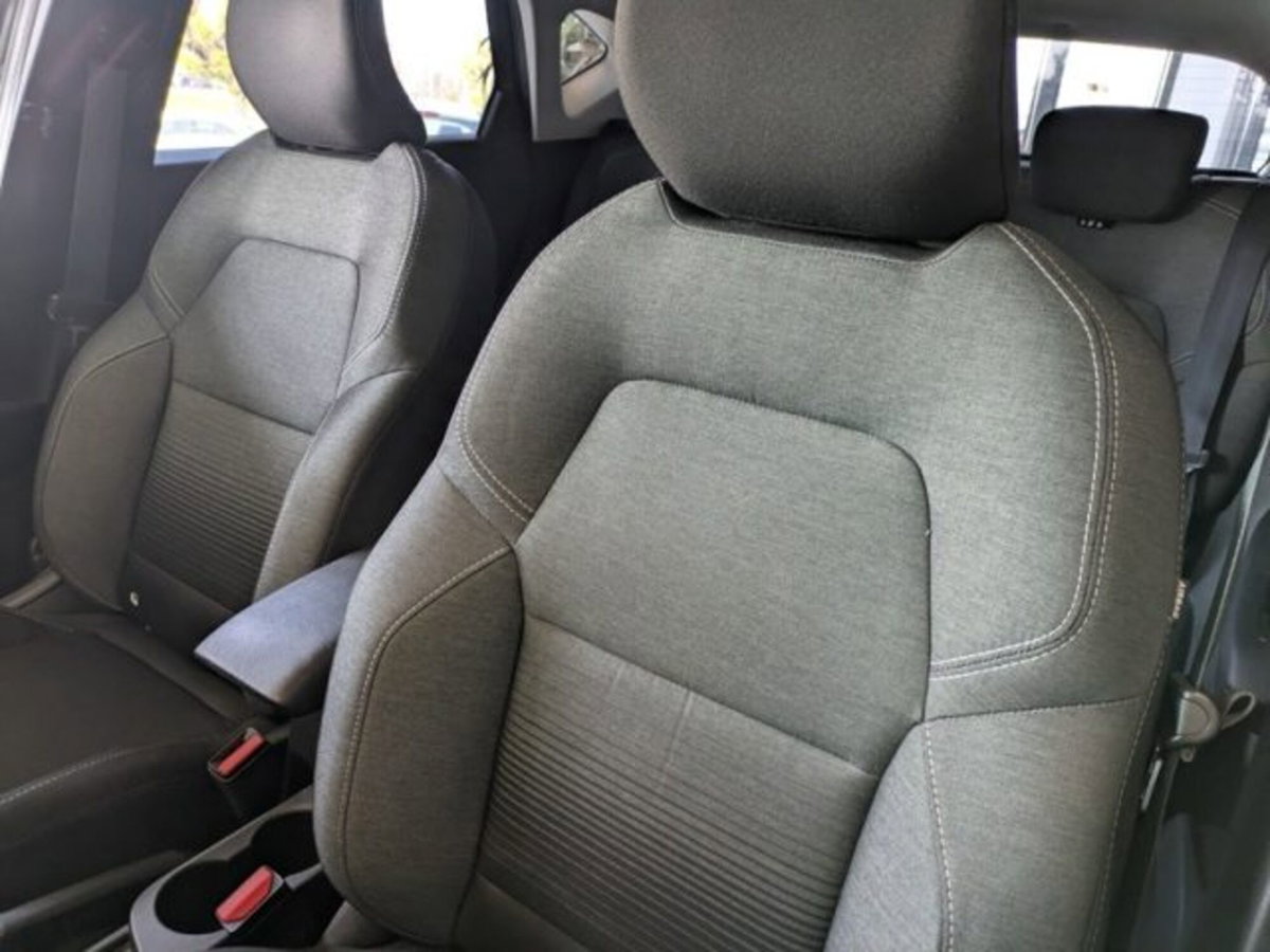 Renault Captur TCe 90 CV Techno (15)