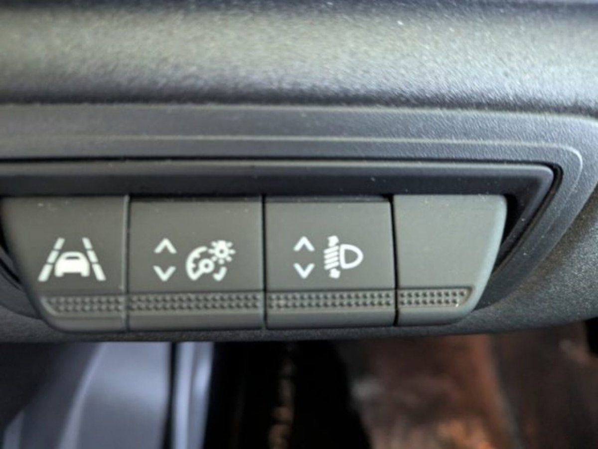Renault Captur TCe 90 CV Techno (7)