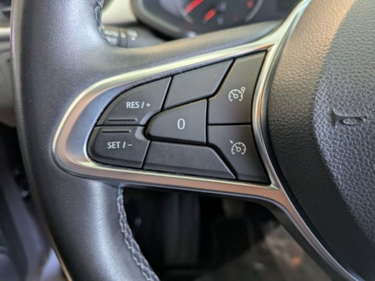 Renault Captur TCe 90 CV Techno (8)