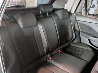 Skoda Kamiq 1.0 TSI 110 CV Dark Shade (6)
