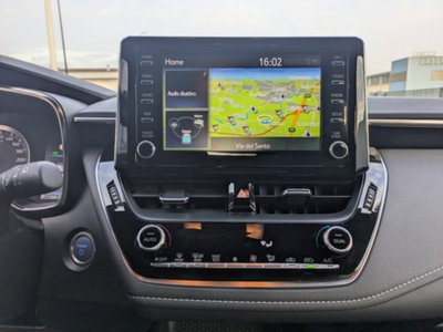 Toyota Corolla 1.8 Hybrid Business (5)