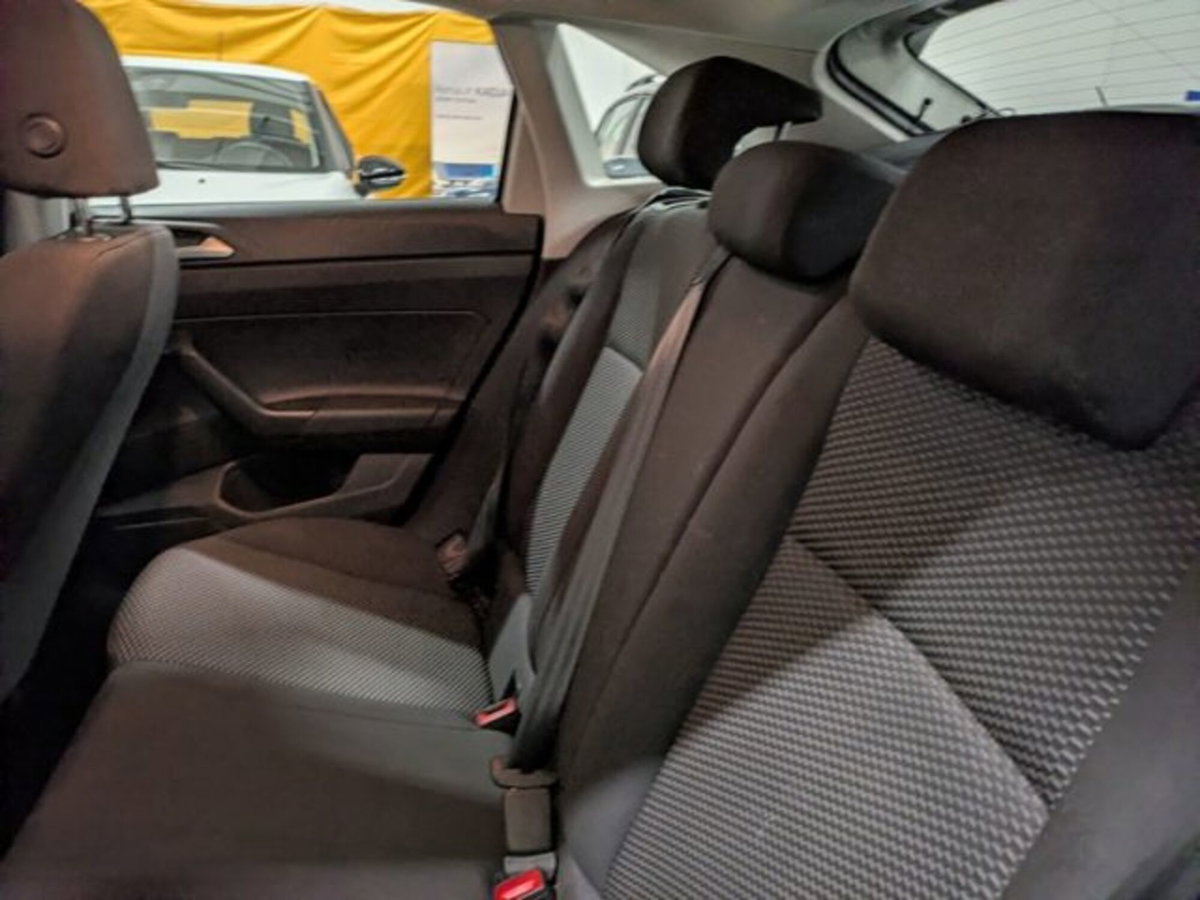Volkswagen Taigo 1.0 tsi Edition 95cv (8)