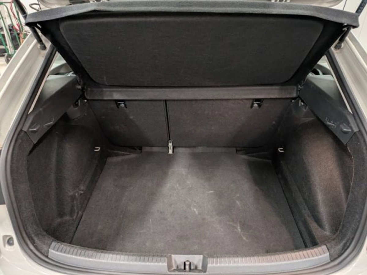 Volkswagen Taigo 1.0 tsi Edition 95cv (9)