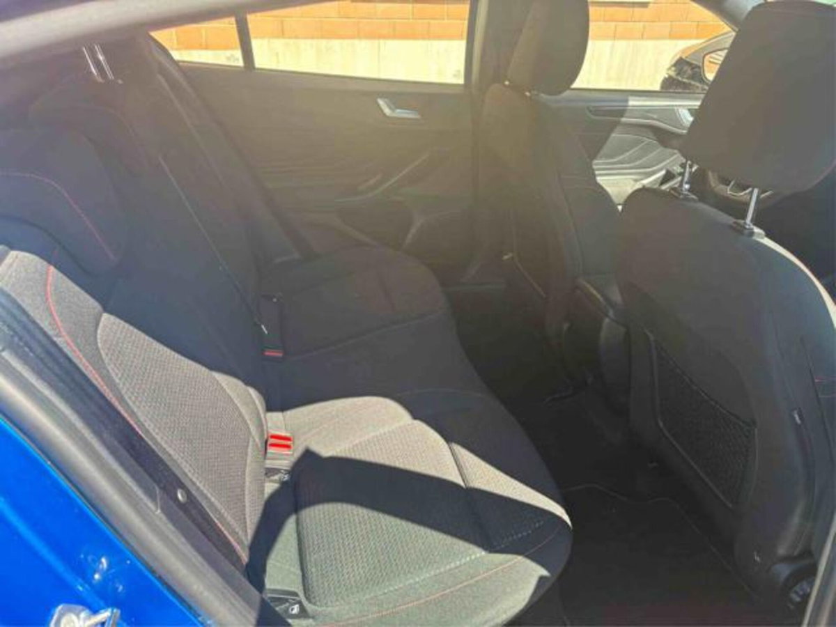 Ford Focus 1.5 EcoBlue 115 CV automatico 5p. ST-Line Style (16)