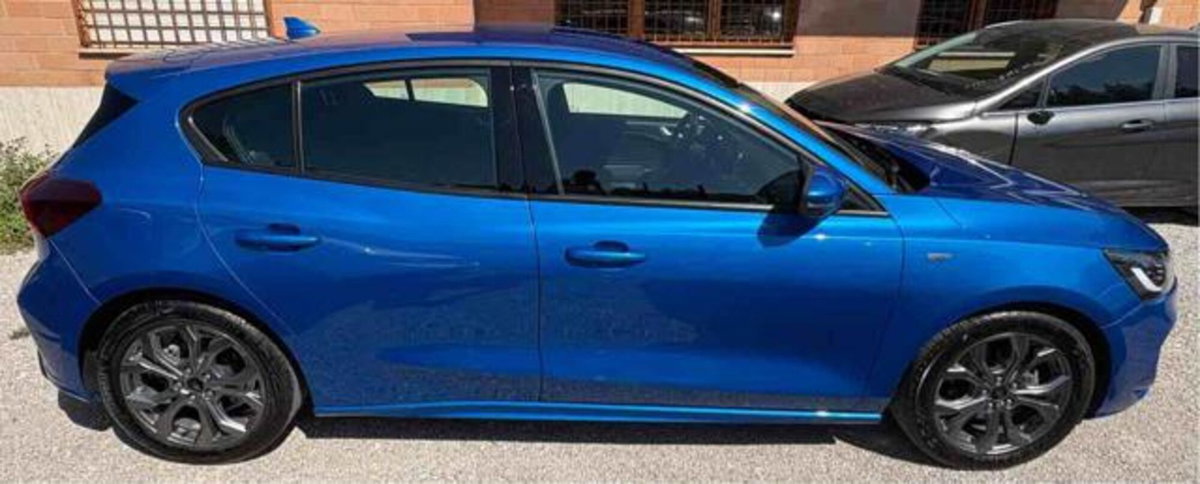 Ford Focus 1.5 EcoBlue 115 CV automatico 5p. ST-Line Style (6)