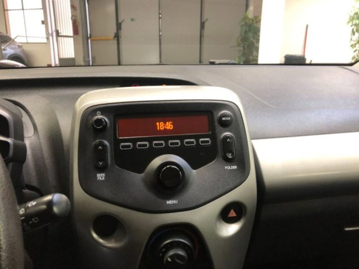 Citroen C1 Airscape C1 Airscape VTi 72 5 porte Shine (15)