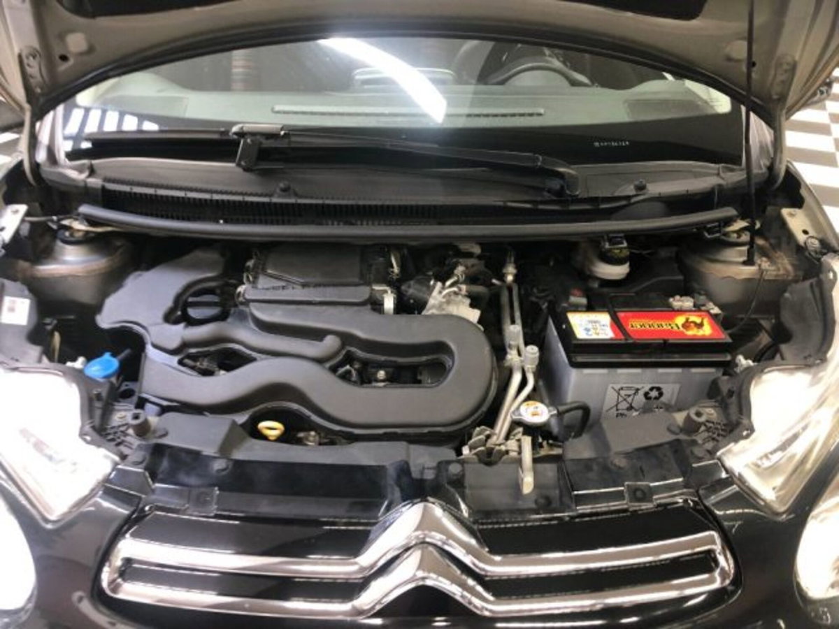 Citroen C1 Airscape C1 Airscape VTi 72 5 porte Shine (18)