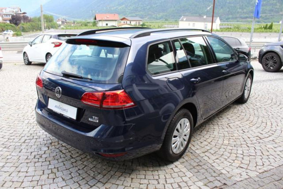 Volkswagen Golf Variant 1.6 TDI 105 CV Comfortline BlueMotion Tech. (4)