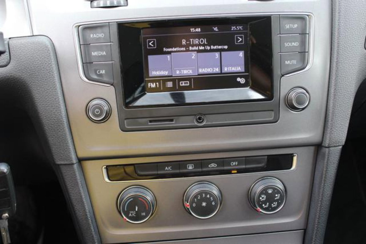 Volkswagen Golf Variant 1.6 TDI 105 CV Comfortline BlueMotion Tech. (9)