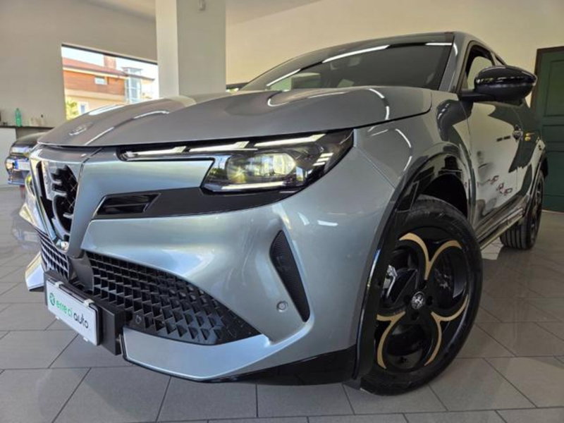 Alfa Romeo Junior 1.2 ibrida Q4 Intensa 145cv edct6
