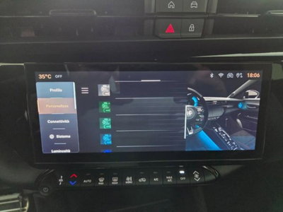 Alfa Romeo Junior 1.2 ibrida Q4 Intensa 145cv edct6 (14)