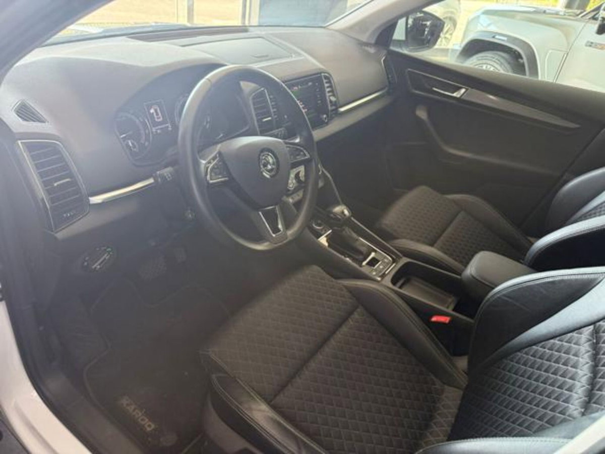 Skoda Karoq 1.0 TSI DSG Style (9)