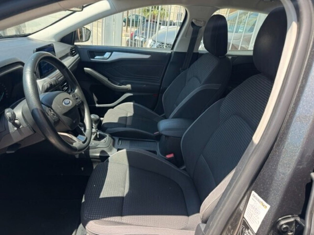 Ford Focus Station Wagon 1.5 EcoBlue 120 CV automatico SW Business (10)