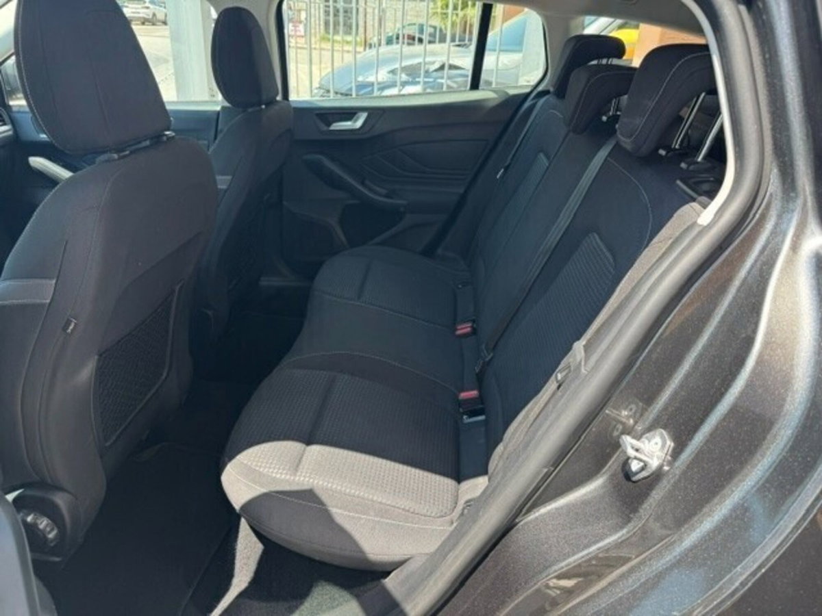 Ford Focus Station Wagon 1.5 EcoBlue 120 CV automatico SW Business (11)