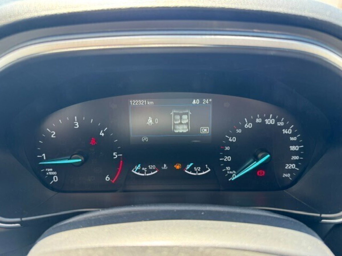 Ford Focus Station Wagon 1.5 EcoBlue 120 CV automatico SW Business (15)