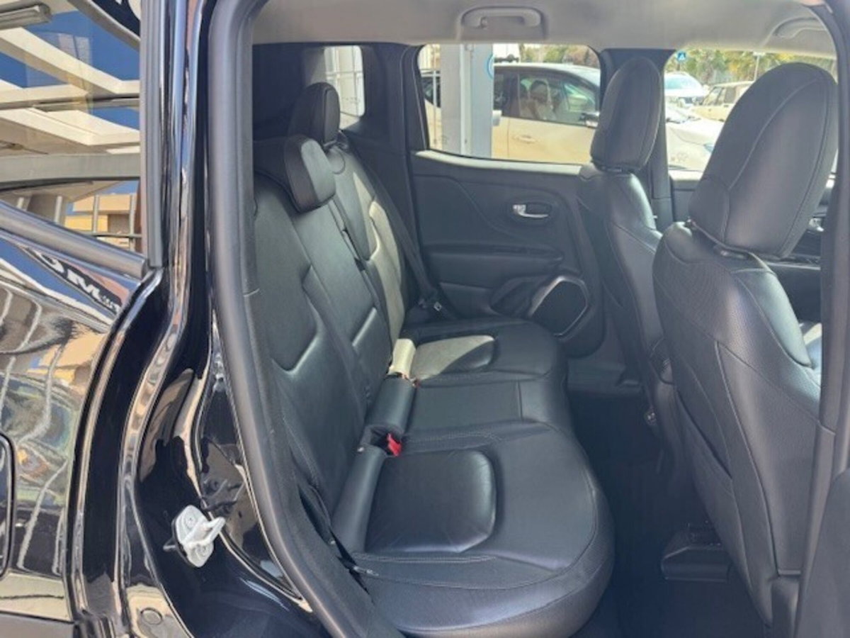 Jeep Renegade 1.6 Mjt 120 CV Limited (13)