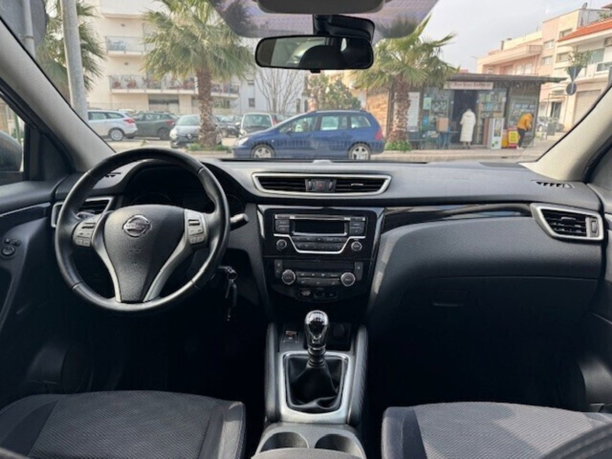 Nissan Qashqai 1.5 dCi Acenta (10)