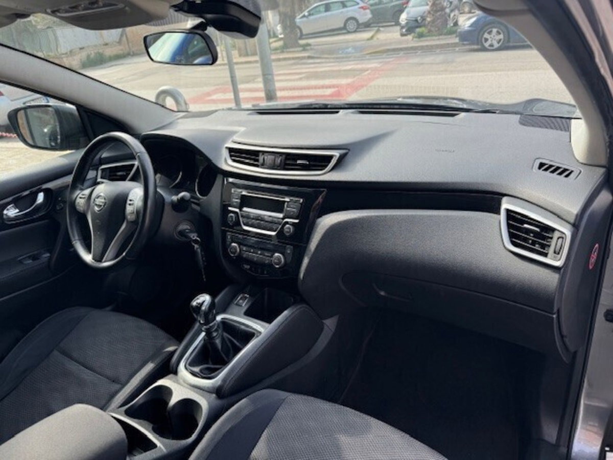 Nissan Qashqai 1.5 dCi Acenta (11)