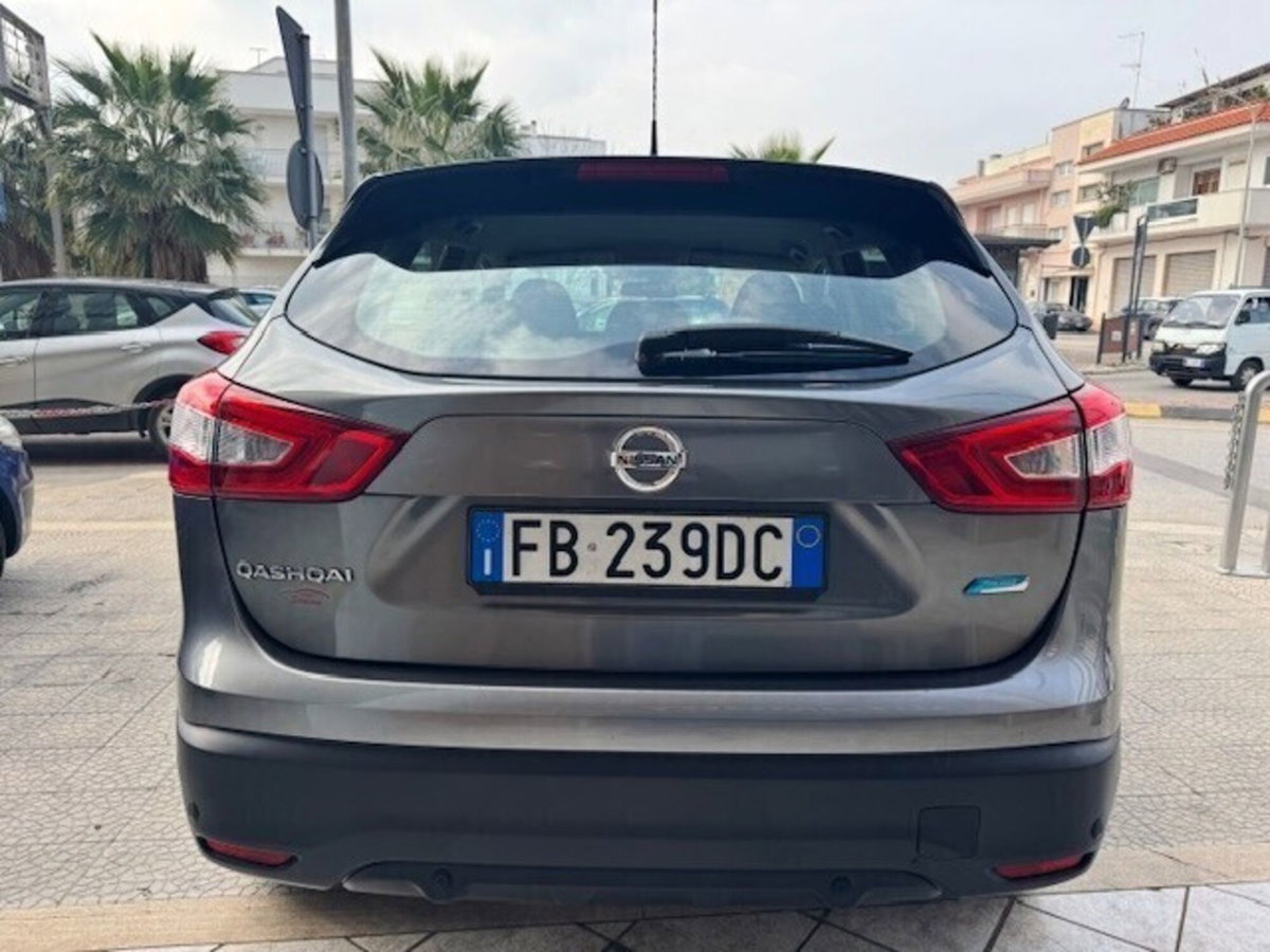 Nissan Qashqai 1.5 dCi Acenta (6)