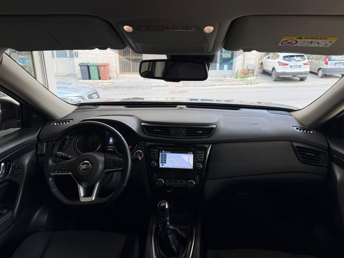 Nissan X-Trail 1.6 dCi 2WD Tekna (5)