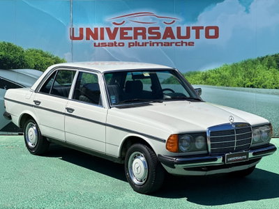 Mercedes-Benz 200 200 D (2)