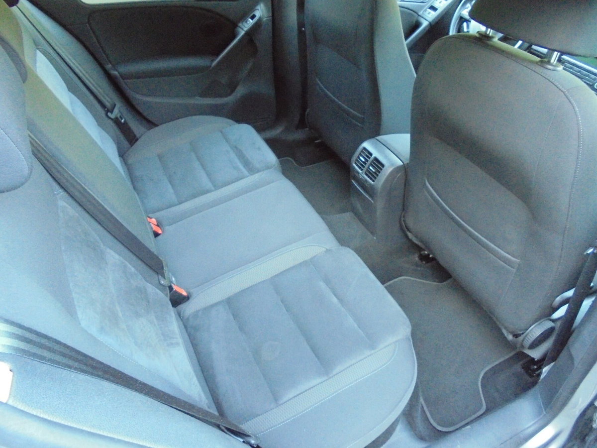 Volkswagen Golf 1.4 TSI 122CV 5p. Highline (12)