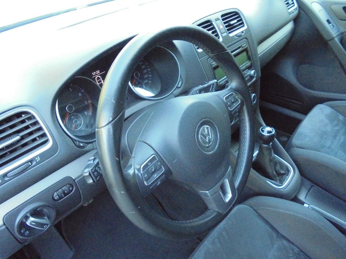 Volkswagen Golf 1.4 TSI 122CV 5p. Highline (19)