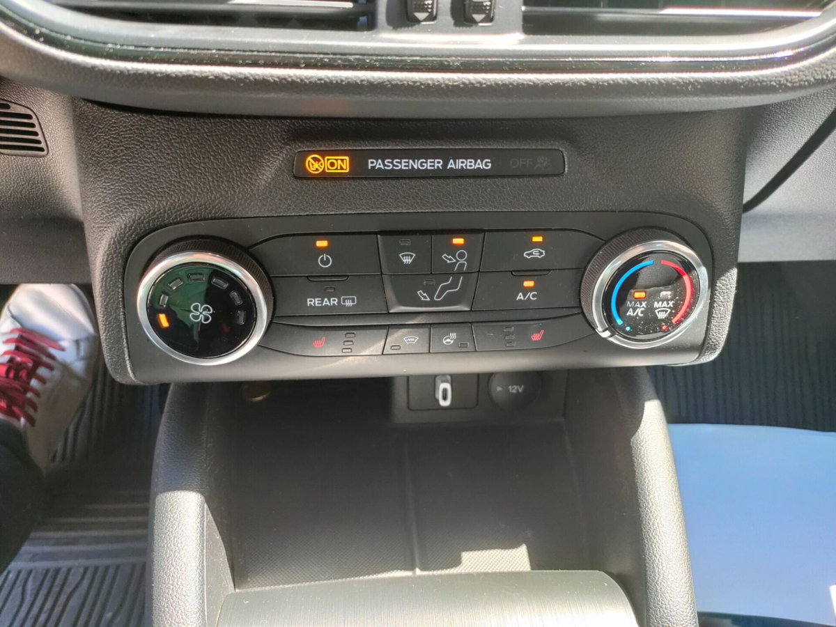 Ford Focus 1.5 EcoBoost 150 CV automatico 5p. ST-Line X Co-Pilot (12)