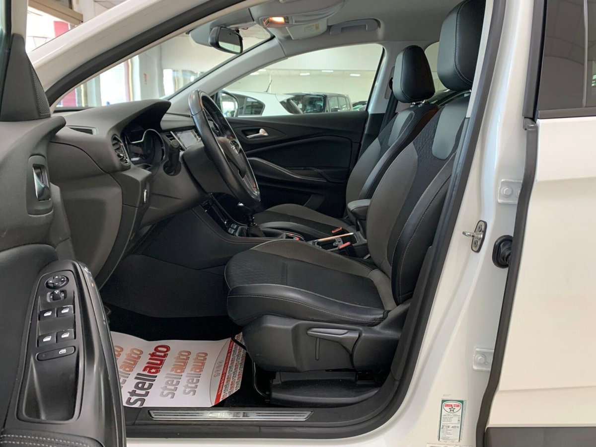 Opel Grandland X 1.2 Turbo 12V 130 CV Start&Stop Business Edition (10)
