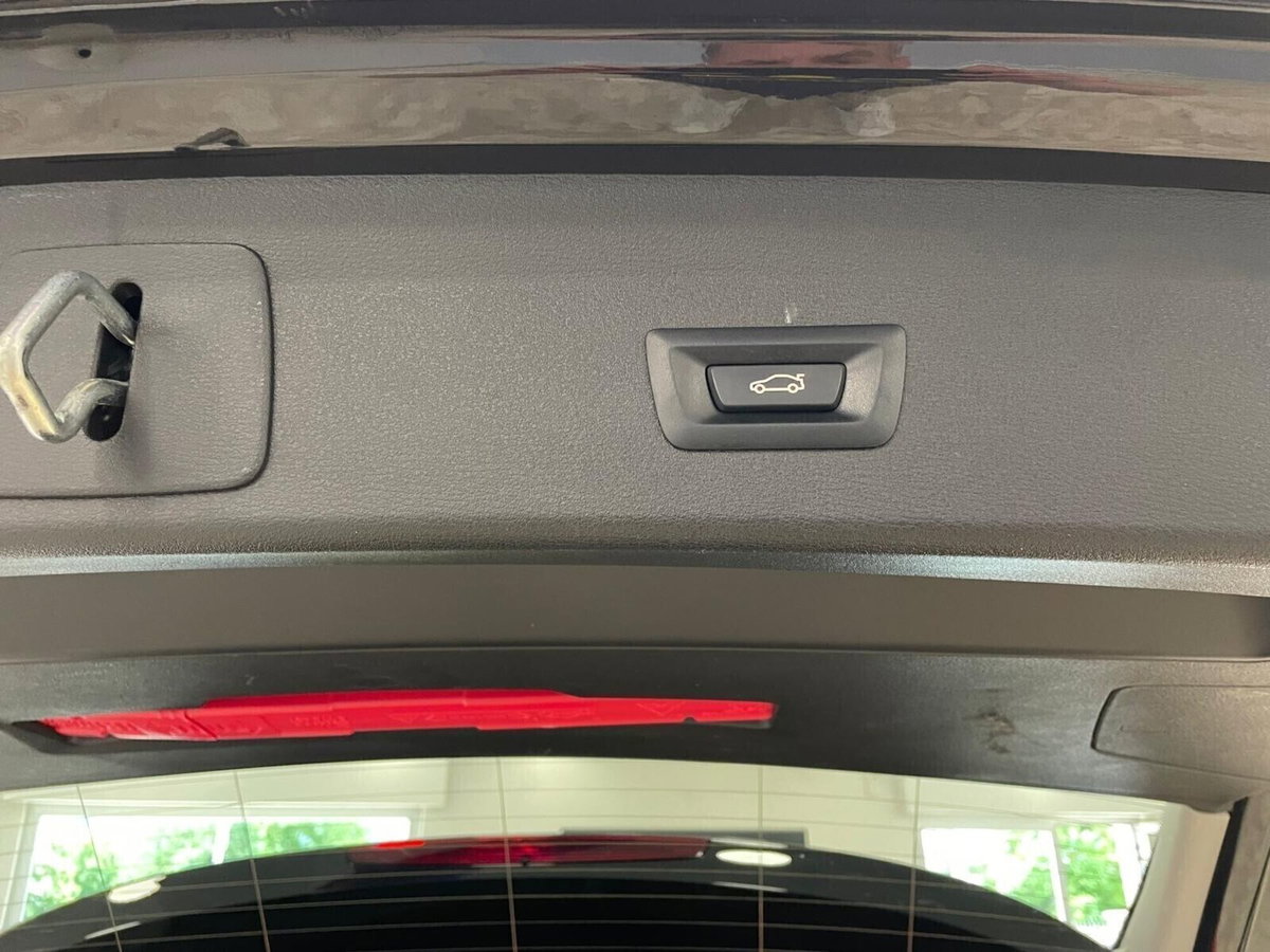 BMW X1 sDrive18d xLine Plus (10)