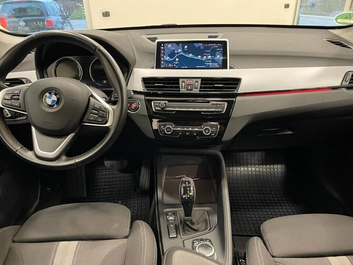 BMW X1 sDrive18d xLine Plus (11)