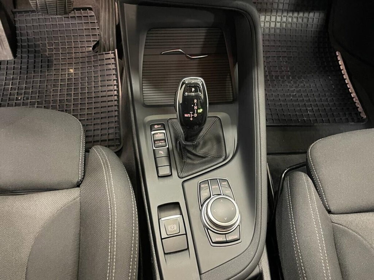 BMW X1 sDrive18d xLine Plus (15)