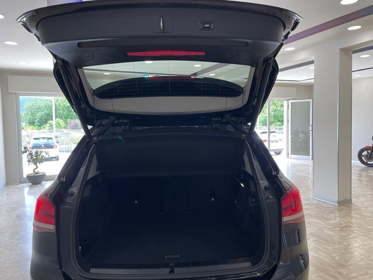 BMW X1 sDrive18d xLine Plus (17)