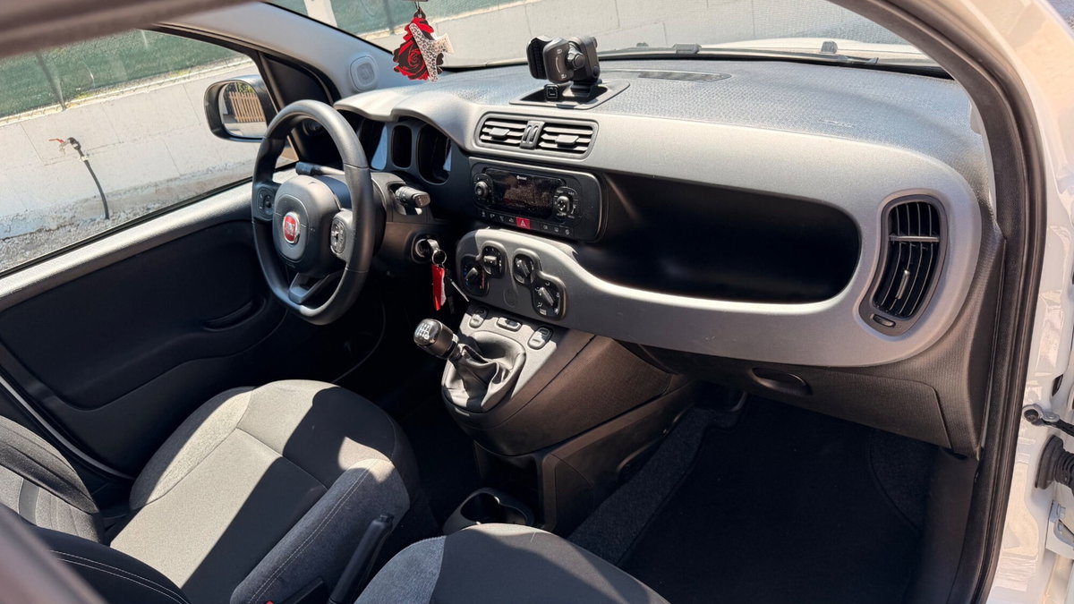 Fiat Panda 1.0 FireFly S&S Hybrid City Cross (16)