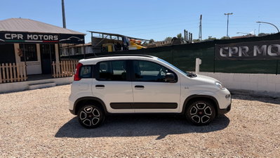 Fiat Panda 1.0 FireFly S&S Hybrid City Cross (2)