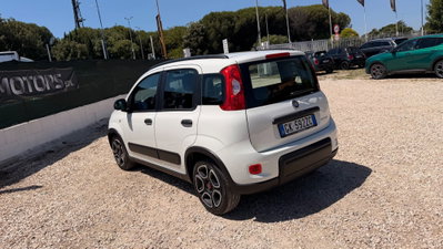 Fiat Panda 1.0 FireFly S&S Hybrid City Cross (5)