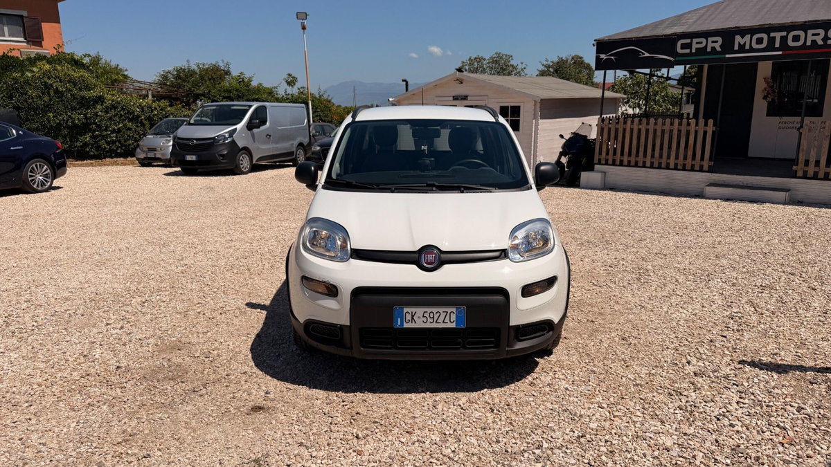 Fiat Panda 1.0 FireFly S&S Hybrid City Cross (8)