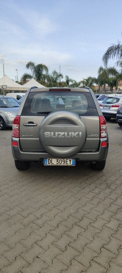Suzuki Grand Vitara 1.9 DDiS 5 porte Crossover (6)