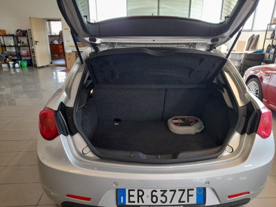Alfa Romeo Giulietta 1.4 Turbo Distinctive Gpl 120cv E6 (8)