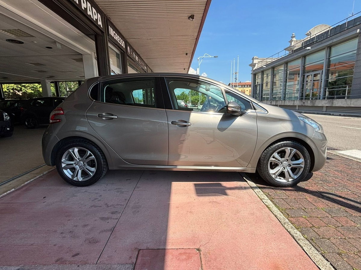 Peugeot 208 VTi 82 CV 5 porte Access (8)