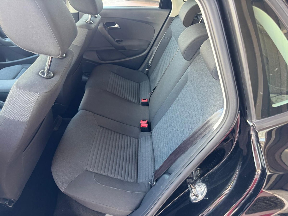Volkswagen Polo 1.4 5 porte Comfortline (12)