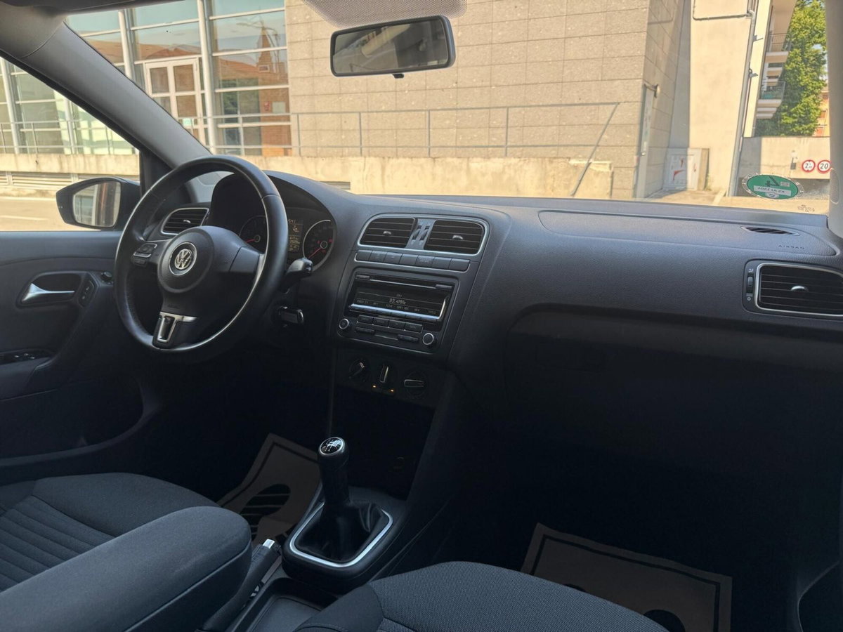 Volkswagen Polo 1.4 5 porte Comfortline (16)