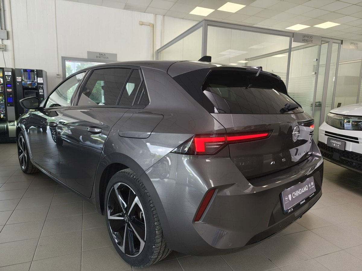 Opel Astra 1.6 Hybrid 180 CV AT8 Elegance (10)