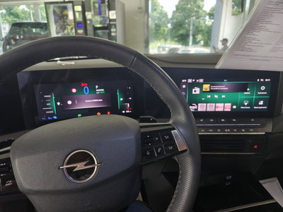 Opel Astra 1.6 Hybrid 180 CV AT8 Elegance (15)