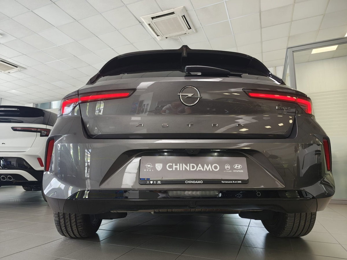 Opel Astra 1.6 Hybrid 180 CV AT8 Elegance (5)